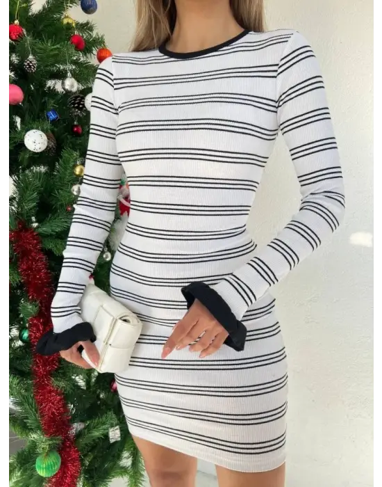 Omarı Beyaz Kol Ucu Volan Detaylı Kaşkorse Elbise