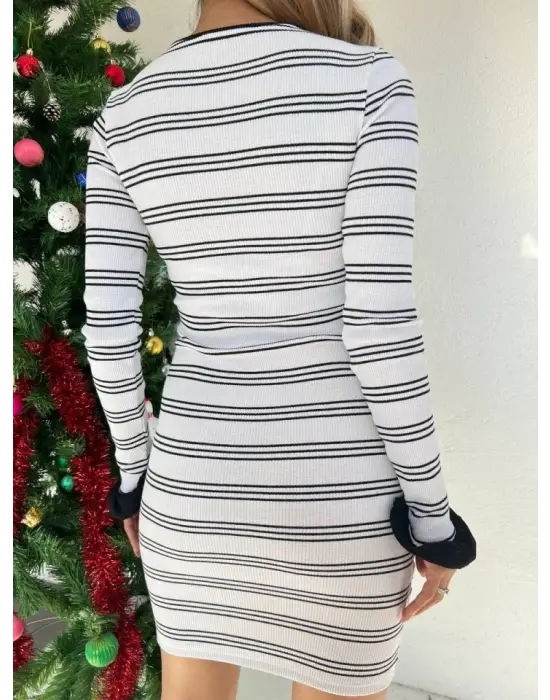 Omarı Beyaz Kol Ucu Volan Detaylı Kaşkorse Elbise