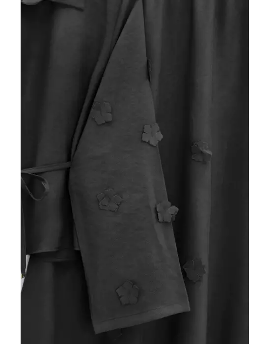 Kolları Ve Eteği Çiçekli Beli Bağcıklı Gömlek Etek İkili Modal Takım  -Siyah
