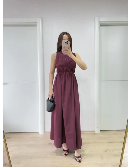 Kolsuz Göğüs Lastıklı Uzun Elbise - Bordo