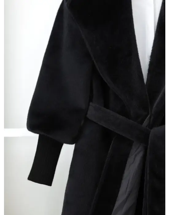 Siyah Kolu Ribanalı Şal Yaka Astarlı Kaşe Kaban Kadın Giyim