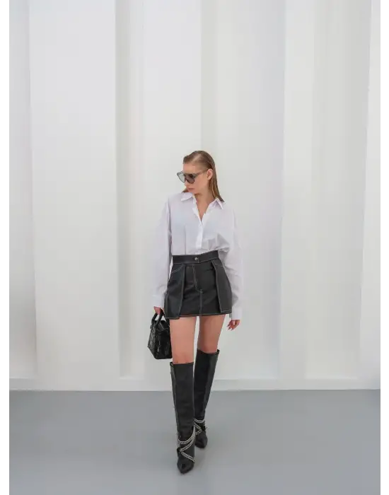 Siyah Kontrast Deri Etek - Trendy ve Şık Moda Önerisi