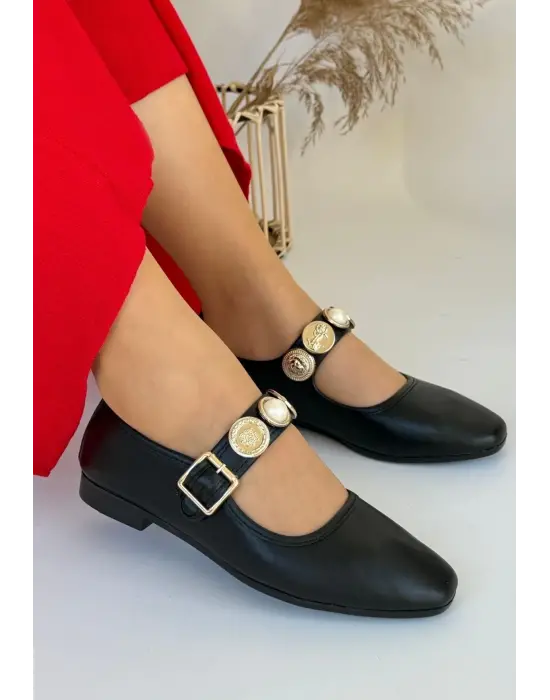 Zarif Siyah Cilt Babet Ayakkabı