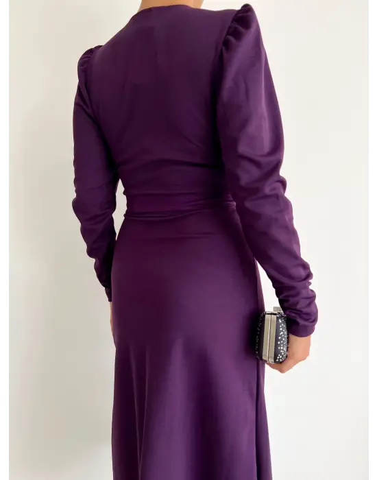 Krep Kumaş Midi Boy Kuşaklı Uzunkol Elbise