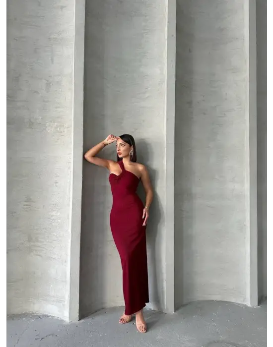 Omarı Burgundy Asimetrik Kesim Uzun Elbise