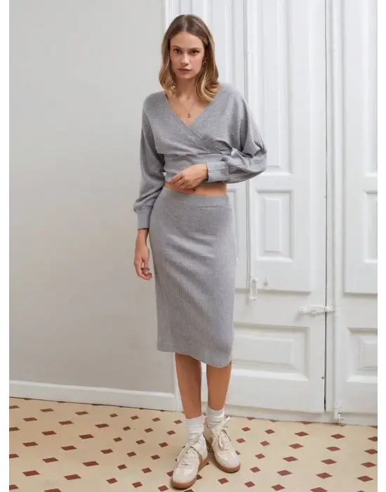 Kruvaze şardonlu etekli takım gri