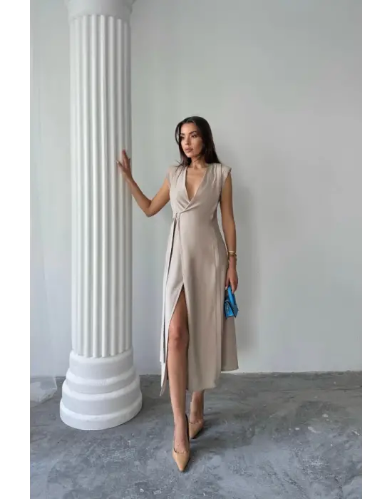 Omarı Salaş Ve Şık Kolsuz Elbise - Bej