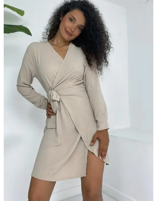 Omarı Kruvaze Yaka Fırfırlı Bağlamalı Elbise - Bej
