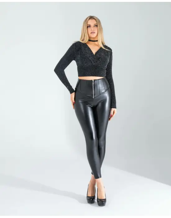 Göz Alıcı Pullu Bluz