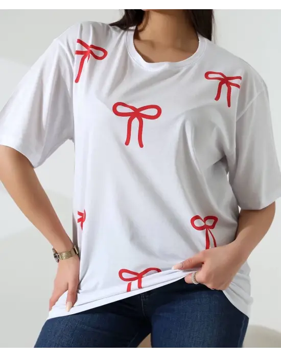 Omarı Yumuşak Dokulu Kurdele Desenli Tişört