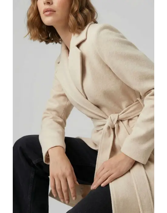 Minimal Kuşaklı Kaban