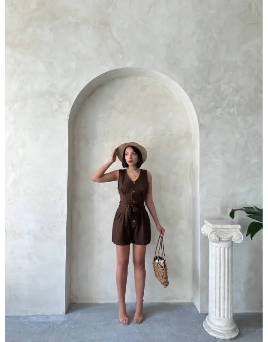 Kuşaklı şortlu tulum