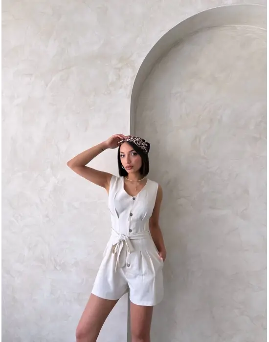 Omarı Rahat ve Şık Şortlu Tulum