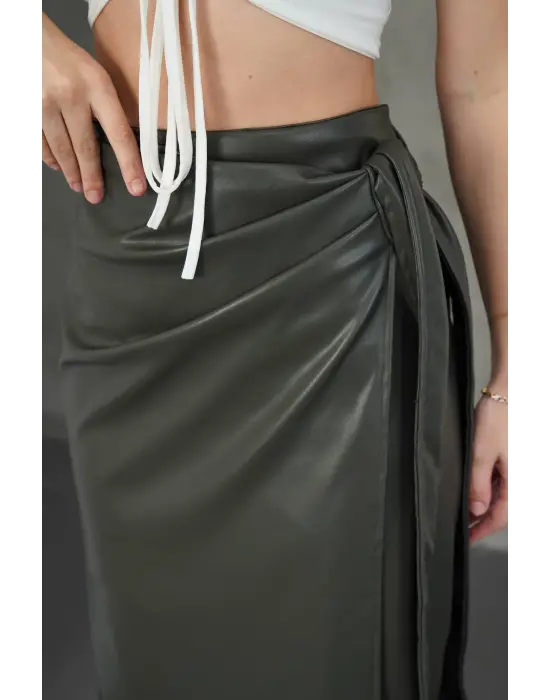 Kuşaklı uzun deri etek haki h26414