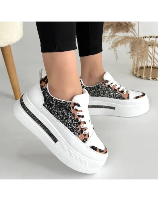 Lawin Beyaz Cilt Siyah Simli Bağcıklı Spor Ayakkabı