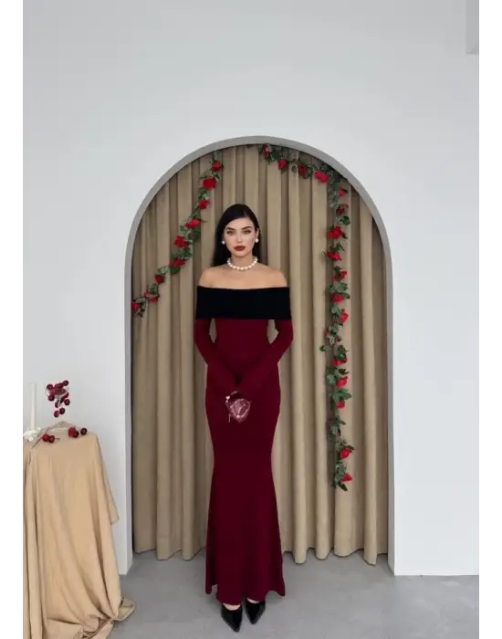 Omarı Yazın Şıklığı: Madonna Yaka Elbise