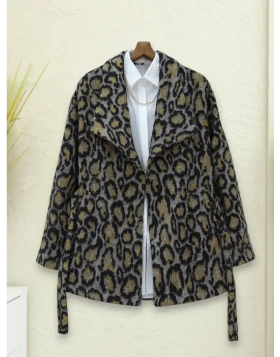 Omarı Şık ve Trendy Leopar Desenli Kaşe Ceket - Gri