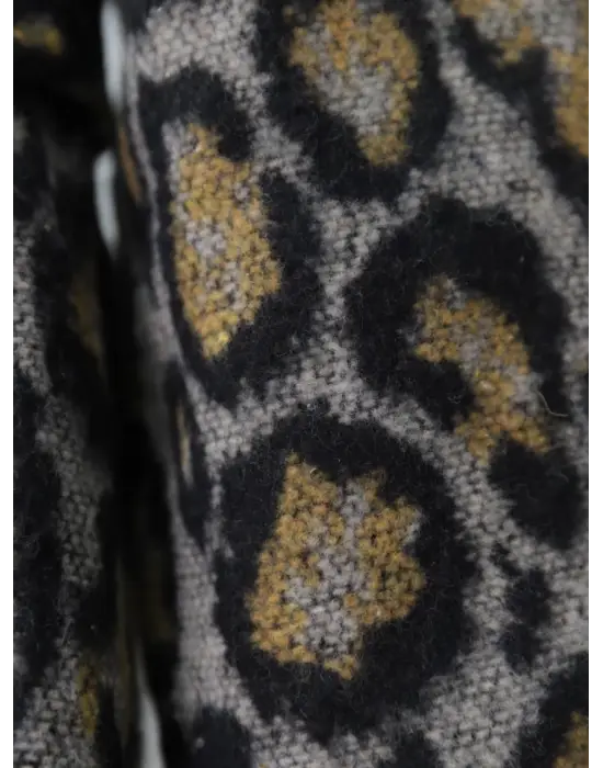 Omarı Şık ve Trendy Leopar Desenli Kaşe Ceket - Gri