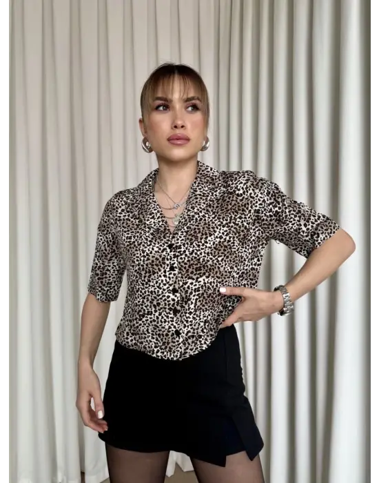 Etkileyici Leopar Desenli Crop Gömlek
