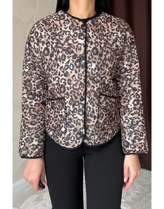 Omarı Desenli Kapitone Ceket - Stilinize Leopar Dokunuşu