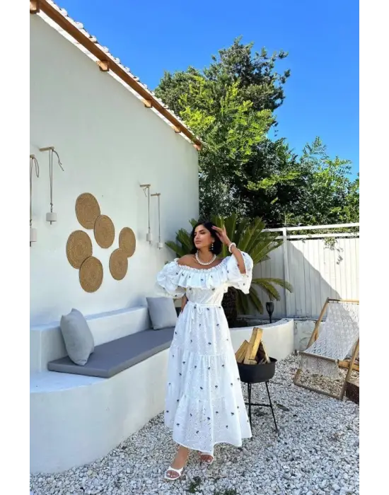 Omarı Lila Omuzları Lastikli Brode Elbise Şıklığı