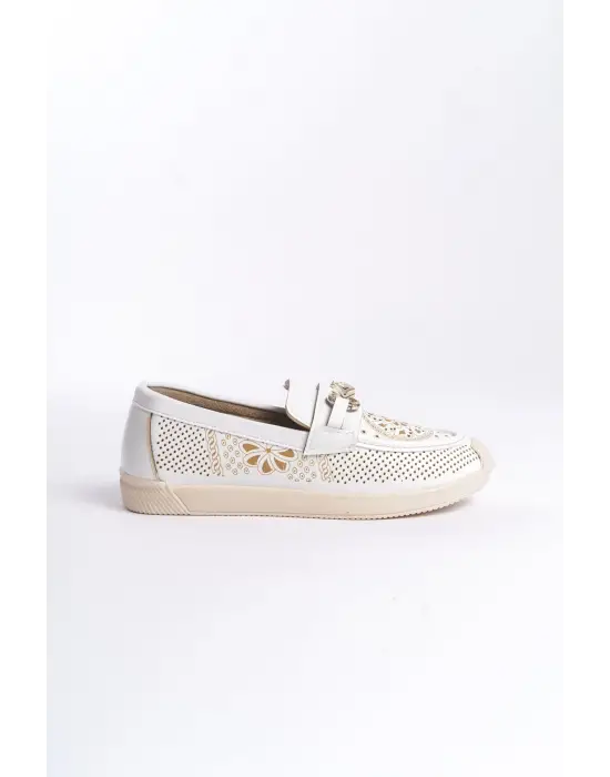 LILY Bağcıksız Rahat tabanlı ayakkabı Rahat Tabaan Çiçek Desenli Bayan Babet Ayakkabı  CKısa Topuk - Beyaz