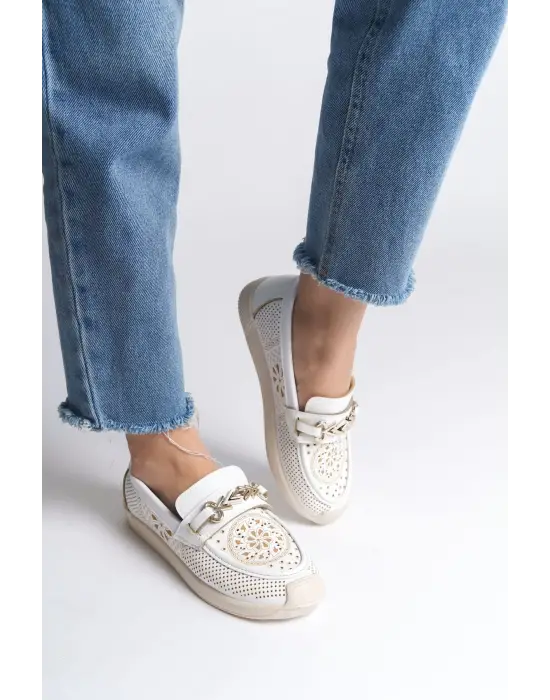 Çiçek Desenli Bayan Babet Ayakkabı