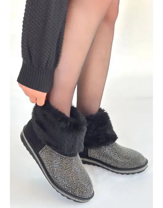 Linka Siyah Süet Gümüş Boncuk İşlemeli Bot