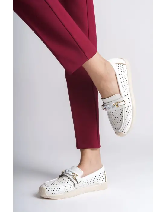 LIZY Bağcıksız Rahat tabanlı ayakkabı Rahat Tabaan Kalp Desenli Bayan Babet Ayakkabı  CKısa Topuk - Beyaz