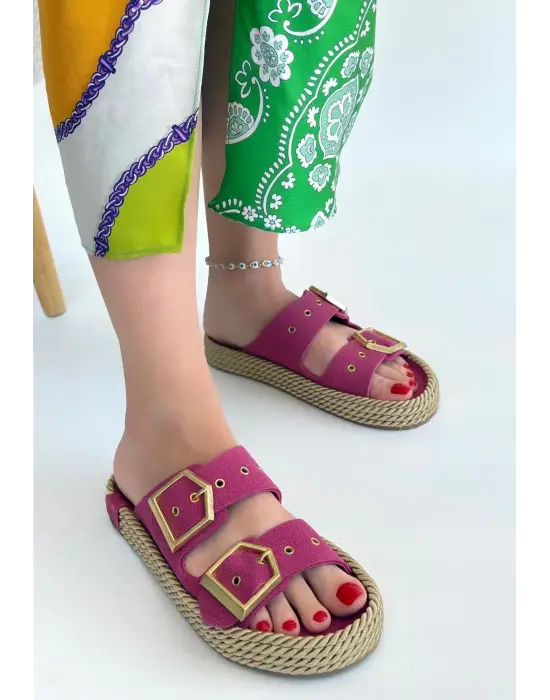 Omarı Rahat Ve Şık Nubuk Çift Tokalı Terlik