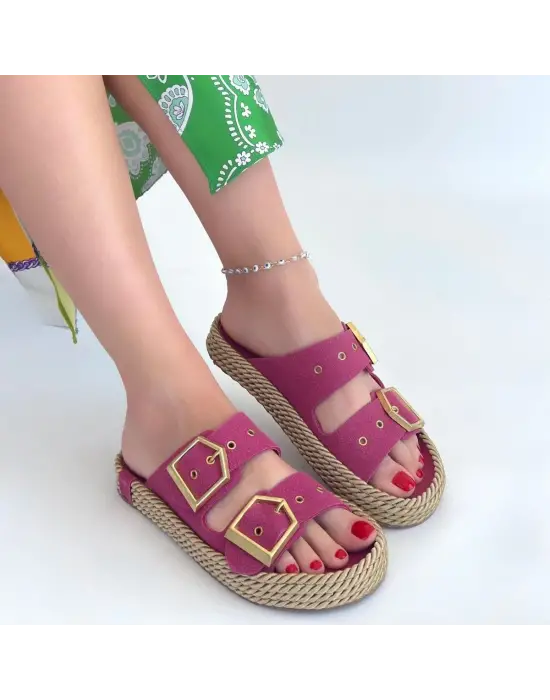 Omarı Rahat Ve Şık Nubuk Çift Tokalı Terlik