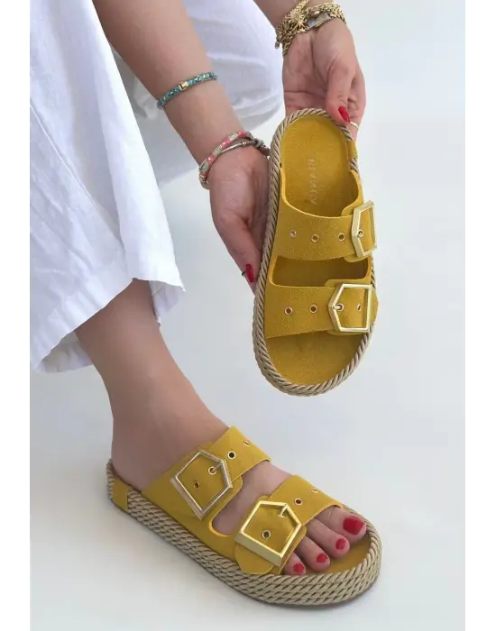 Loera Sarı Nubuk Çift Tokalı Terlik