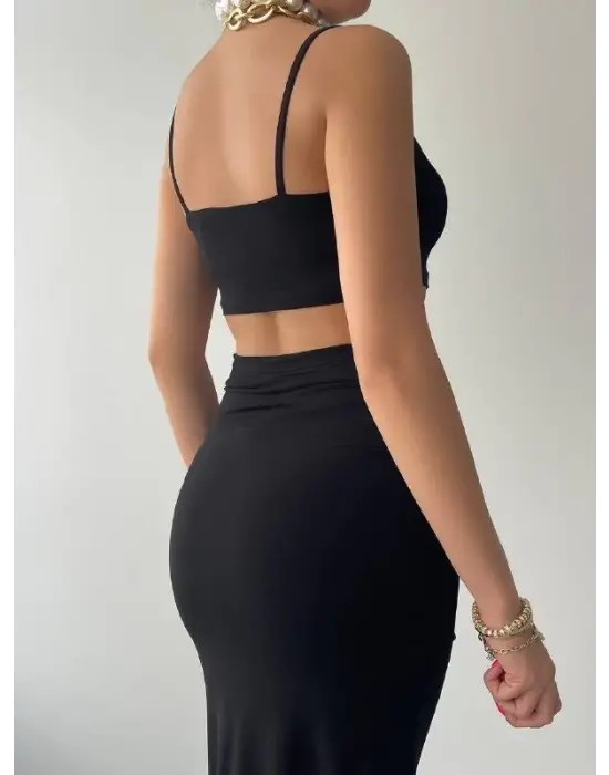 Omarı Kruvaze Etekli Askılı Takım