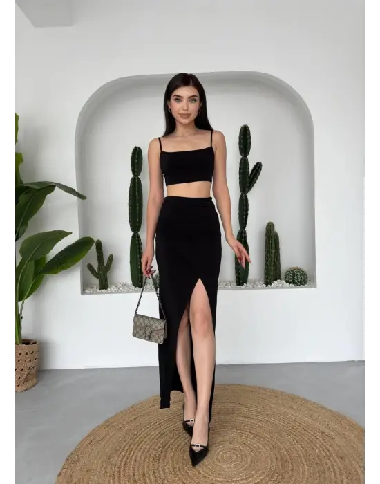 Omarı Kruvaze Etekli Askılı Takım