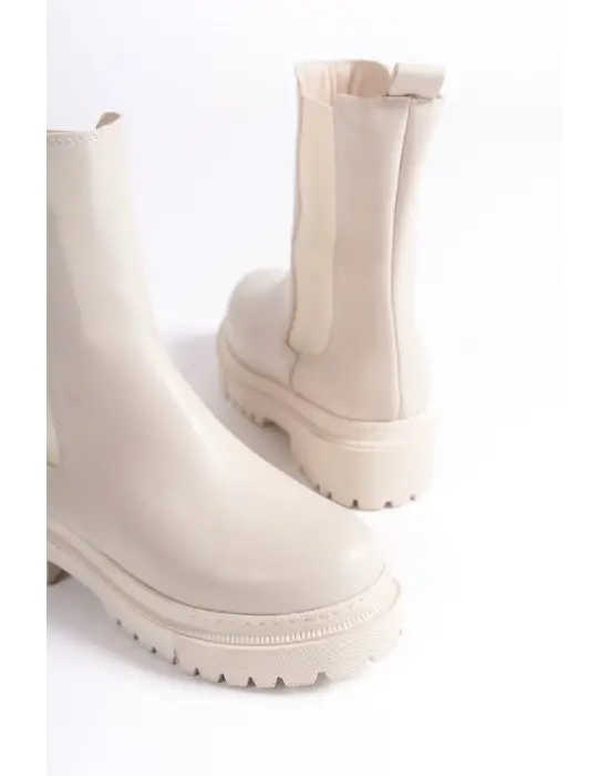 Rahat Tabanlı Bağcıksız Bayan Bot