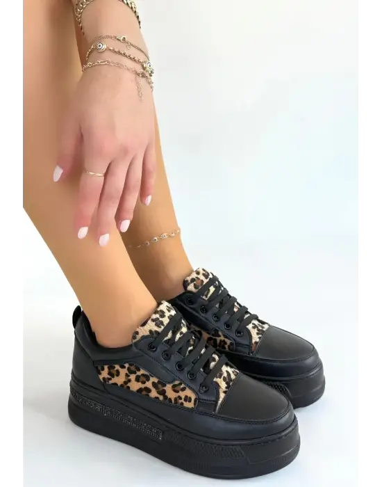 Lorrin Siyah Cilt Leopar Detaylı Bağcıklı Spor Ayakkabı