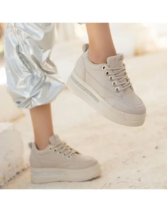 Modern Cilt Bağcıklı Spor Ayakkabı