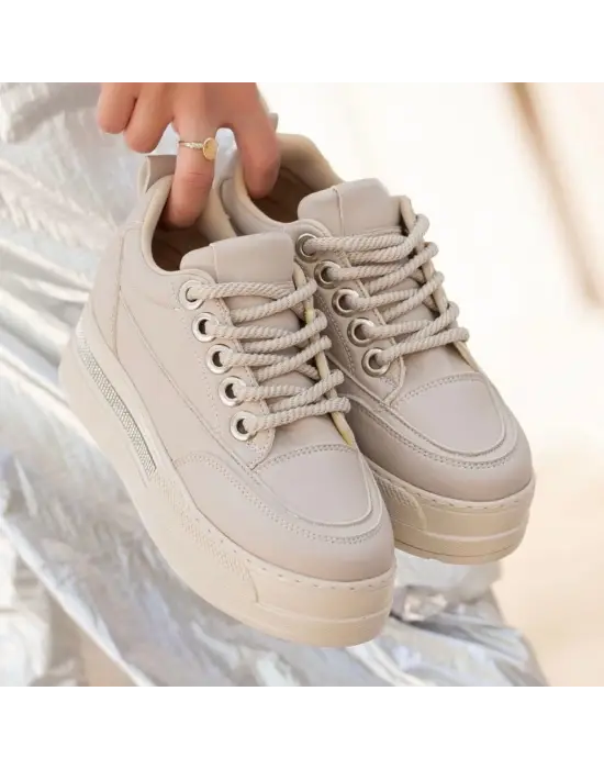 Modern Cilt Bağcıklı Spor Ayakkabı