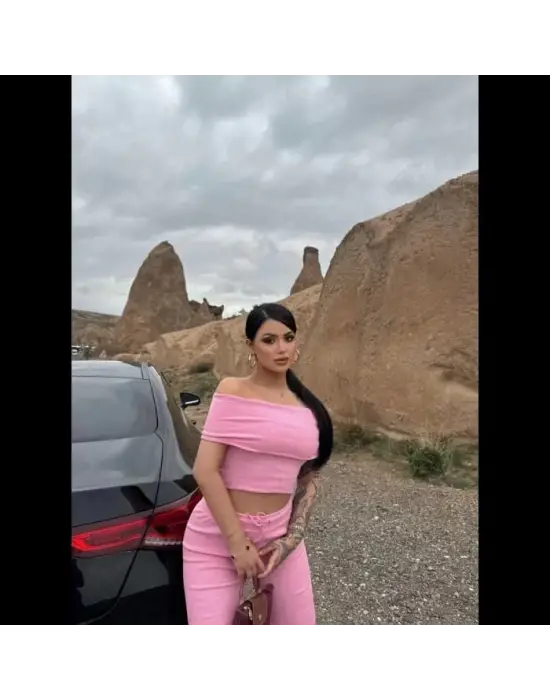 Tarz Madonna Yaka Pantolonlu Takım