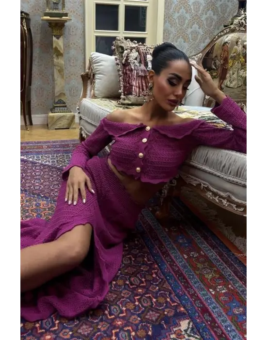 Omarı Derin Yırtmaçlı Şık Triko Takım