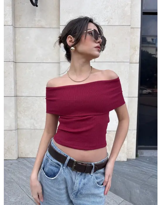 Omarı Elegan Ve Şık Sıfır Kol Bluz