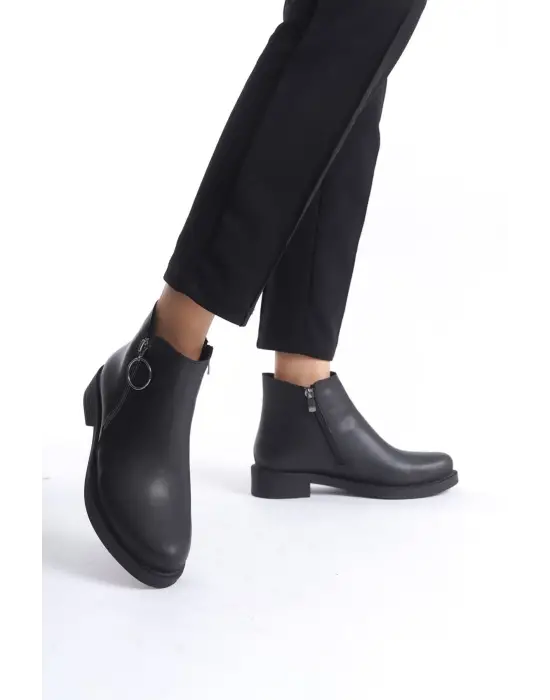 Rahat Tabanlı Siyah Bayan Bot