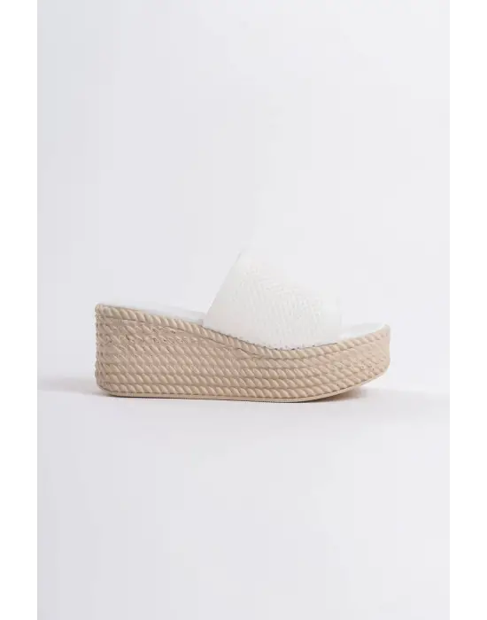 Rahat Dolgu Topuklu Bayan Terlik