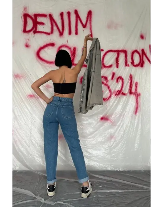 Omarı Mavi Boru Paça Jeans Pantolon - Şıklığı ve Rahatlığı Bir Arada Sunar