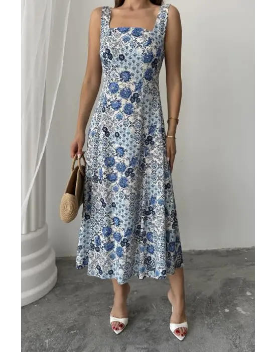 Omarı Rahat Kalıplı Çiçek Desenli Elbise