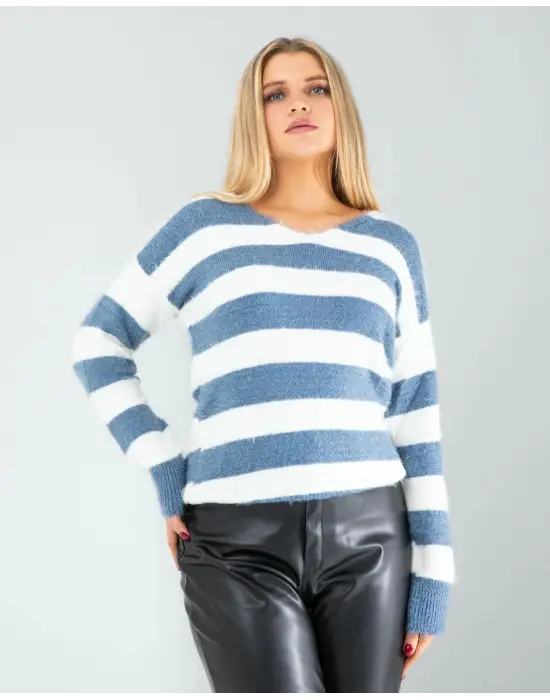 Omarı Rahat ve Şık Mavi Çizgili Triko Uygun Fiyatla