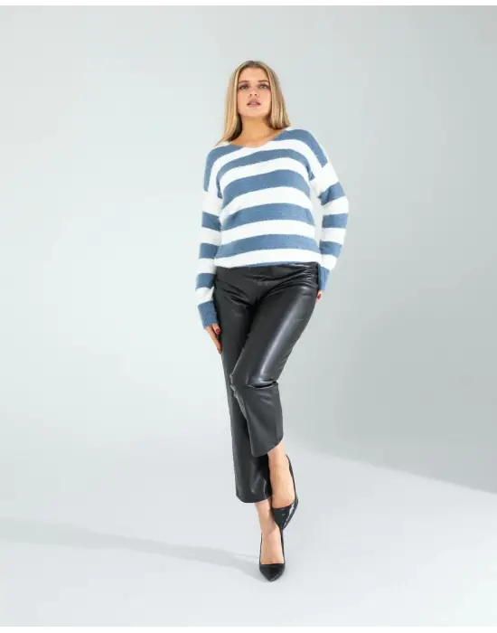 Şık Mavi Çizgili Triko