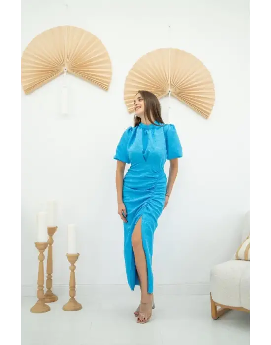 Omarı Mavi Jakarlı Desenli Elbise