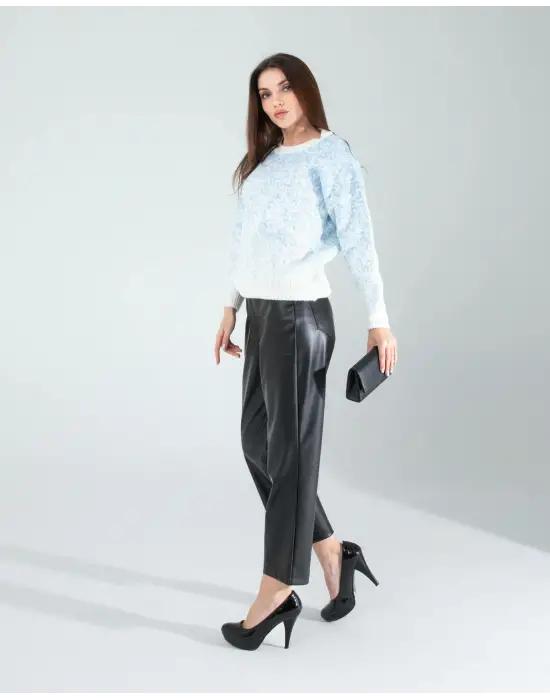 Omarı Göz Alıcı Mavi Kar Tanesi Triko Kazak