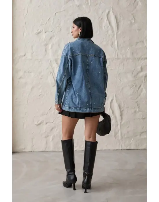 Omarı Taşlarla Süslenmiş Kot Ceket